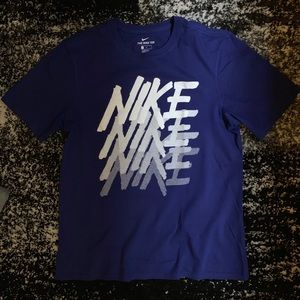 Nike T-shirt - Nike stacked graphic